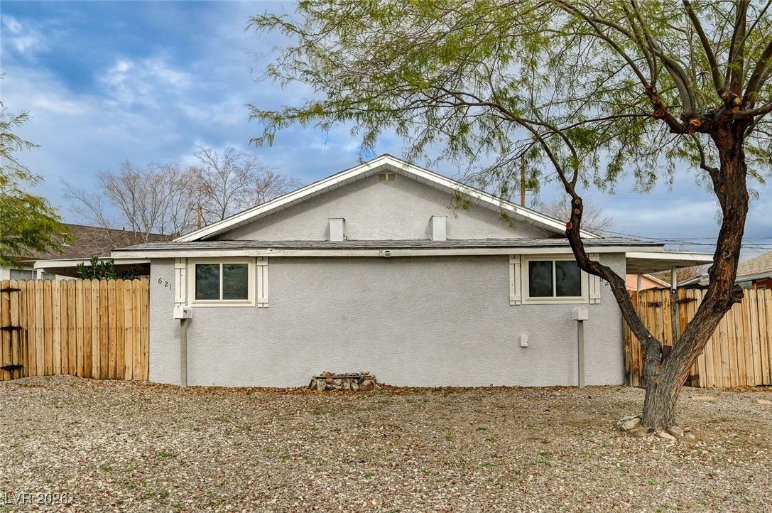 621 Utah Street — photo 1