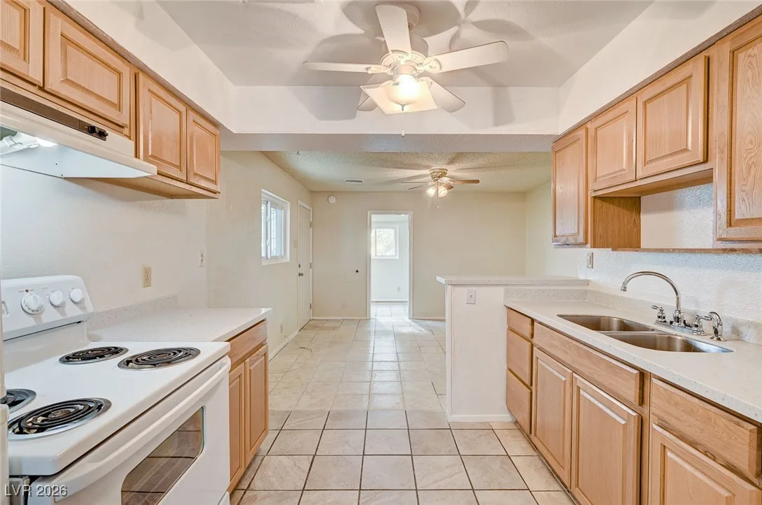 621 Utah Street — photo 4