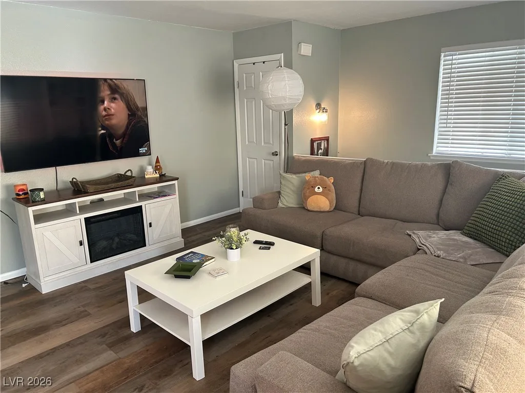 1481 Lorilyn Avenue 4 — photo 2