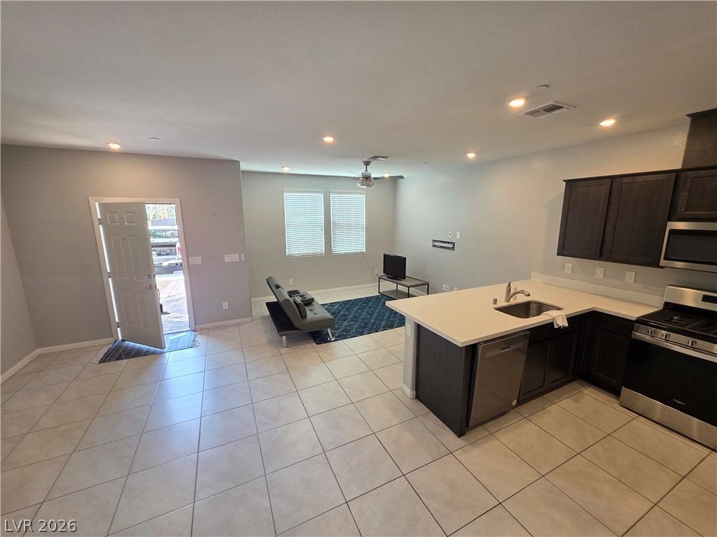 675 Vetiver Lane — photo 5 of 19