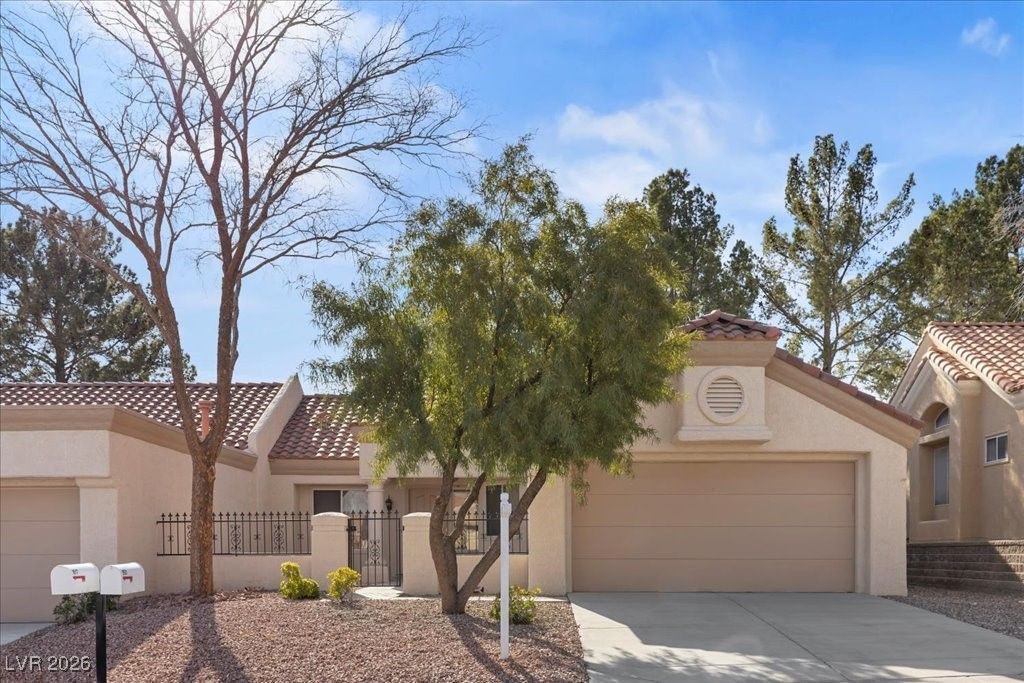 9521 Gold Bank Drive — photo 2