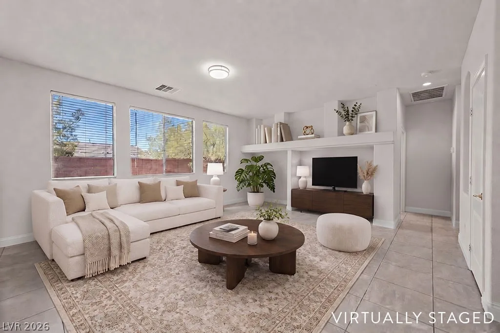 1724 Flores Lane — photo 5 of 45