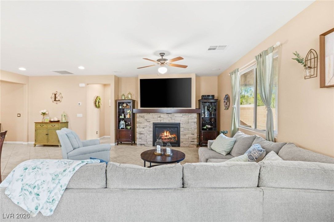 5776 Silver Cascade Avenue — photo 3 of 25