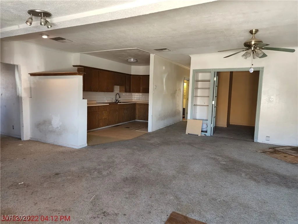 383 South Prospect Street — photo 3 of 14