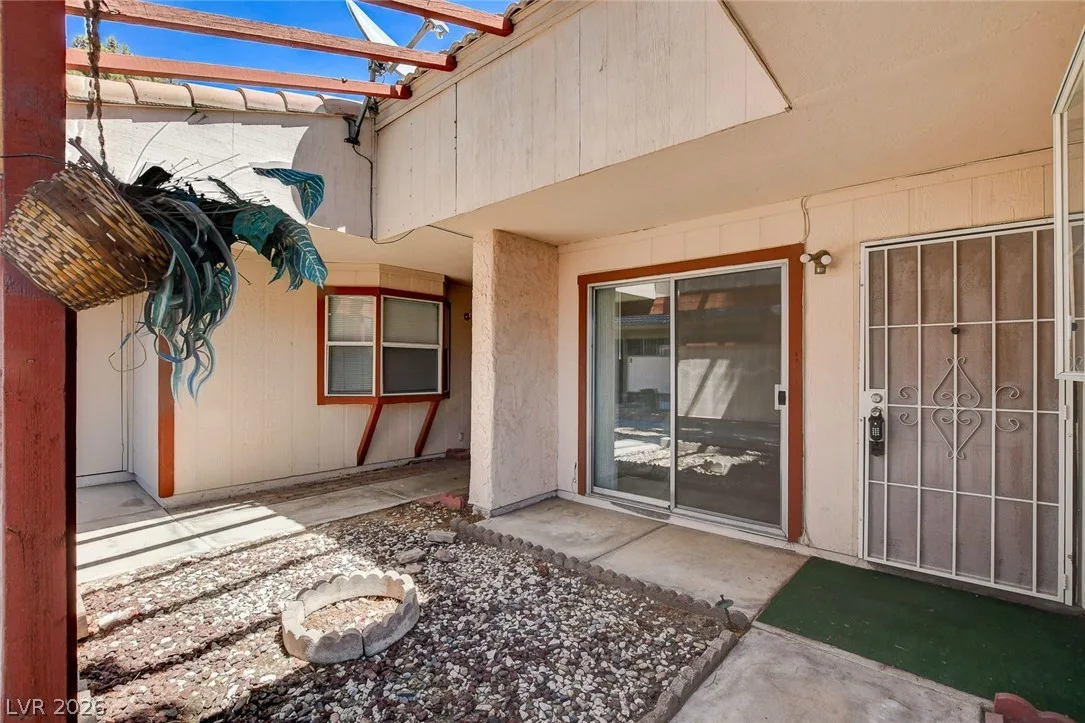 401 North Lamb Boulevard H — photo 4