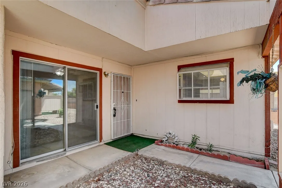 401 North Lamb Boulevard H — photo 5