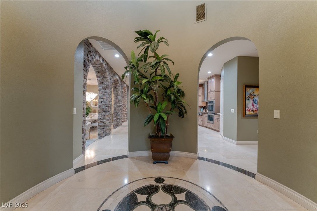 8223 Windrush Avenue — photo 3