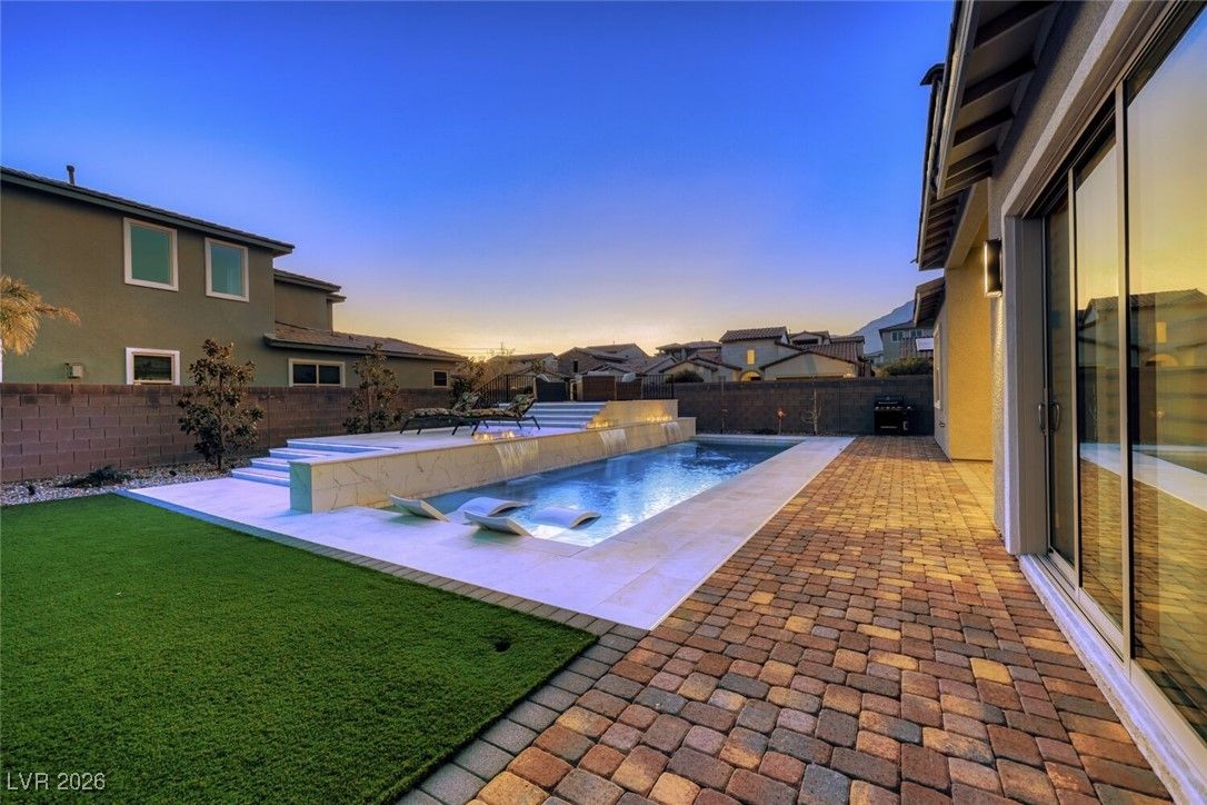 11729 Belorado Avenue — photo 3 of 30