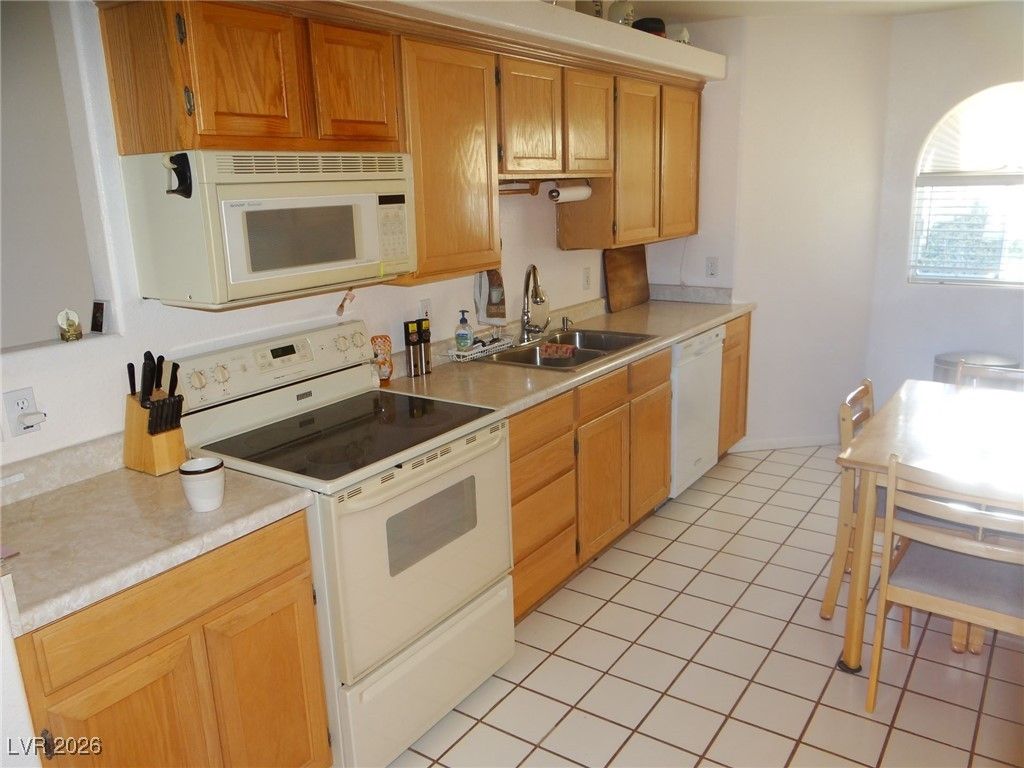 2231 South Blagg Road — photo 3