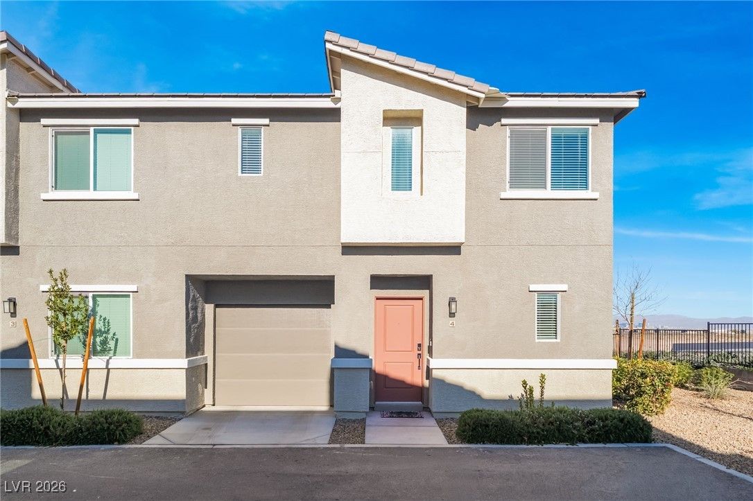 2710 Yellow Blaze Way 4 — photo 2