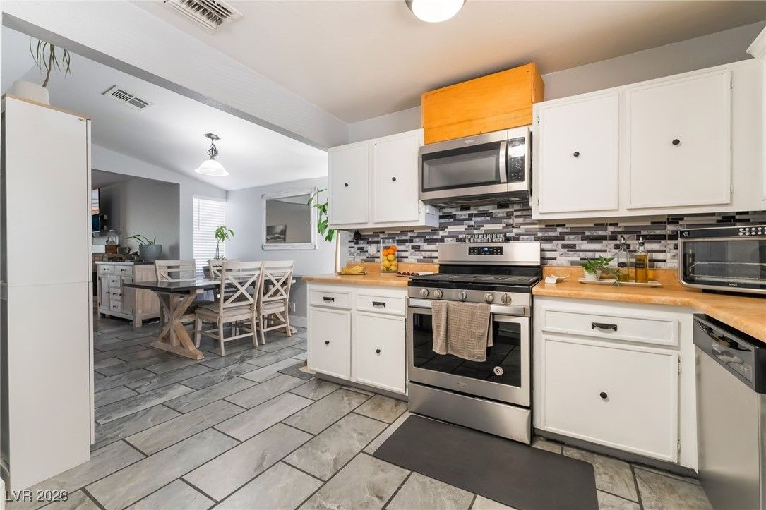 405 Box Elder Way — photo 5 of 30