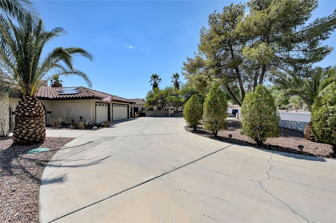 6975 Obannon Drive — photo 5