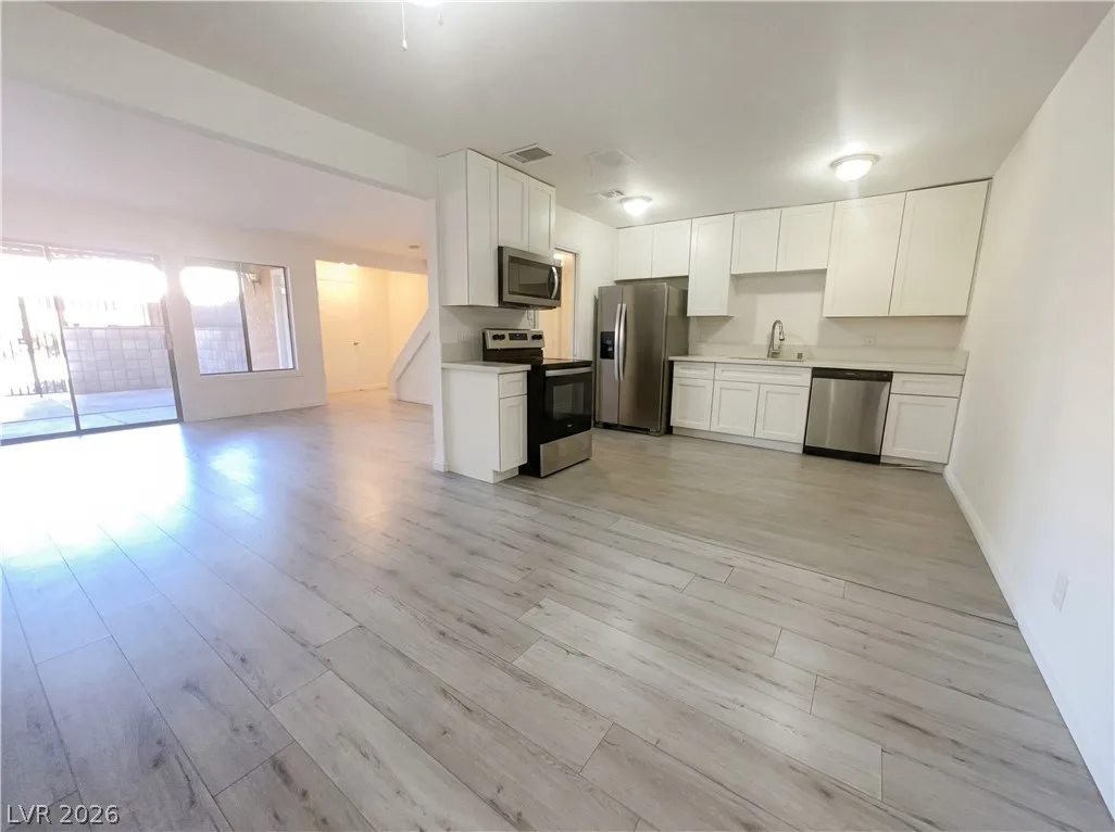 5097 Village Drive — photo 2
