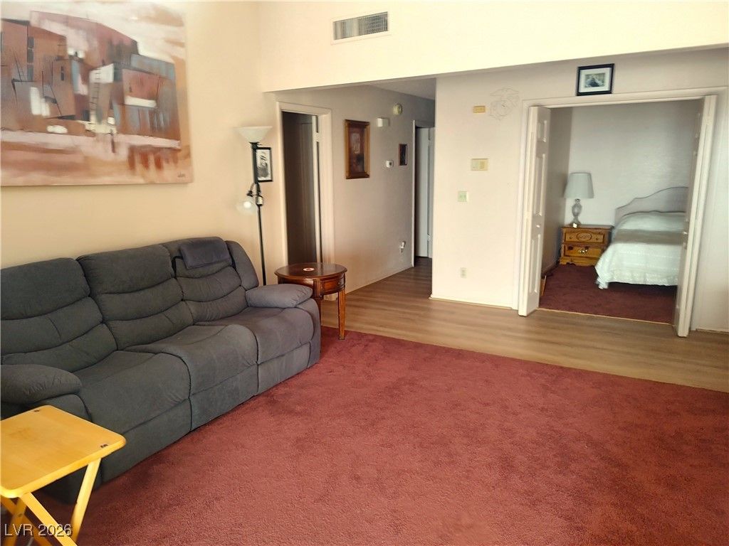 2119 Pebble Creek Lane — photo 4