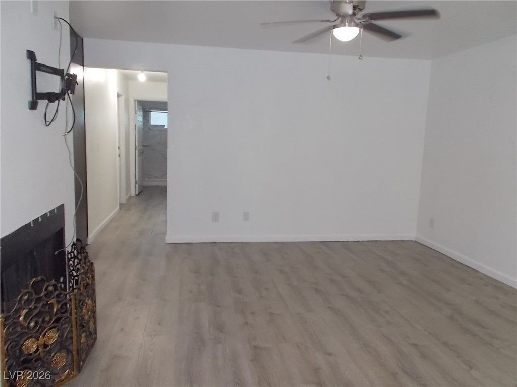 6208 Ilanos Lane B — photo 4 of 22