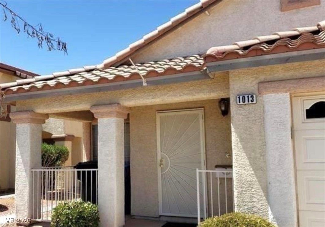 1013 Adobe Flat Drive — photo 2