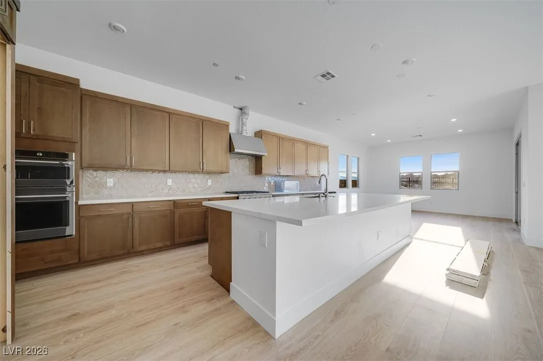 203 Paraggi Bay Drive — photo 2