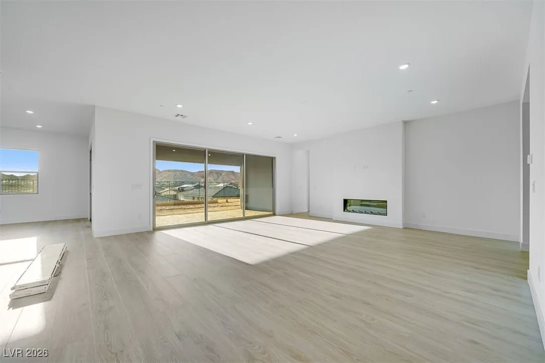 203 Paraggi Bay Drive — photo 3