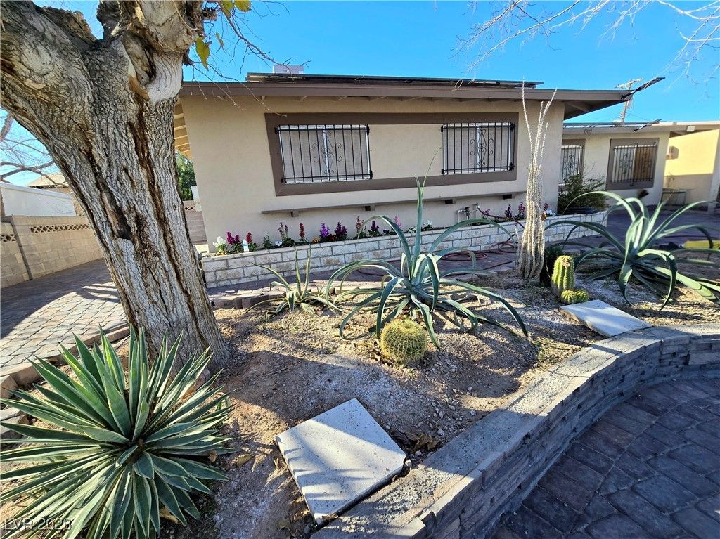 1909 Leona Street — photo 3