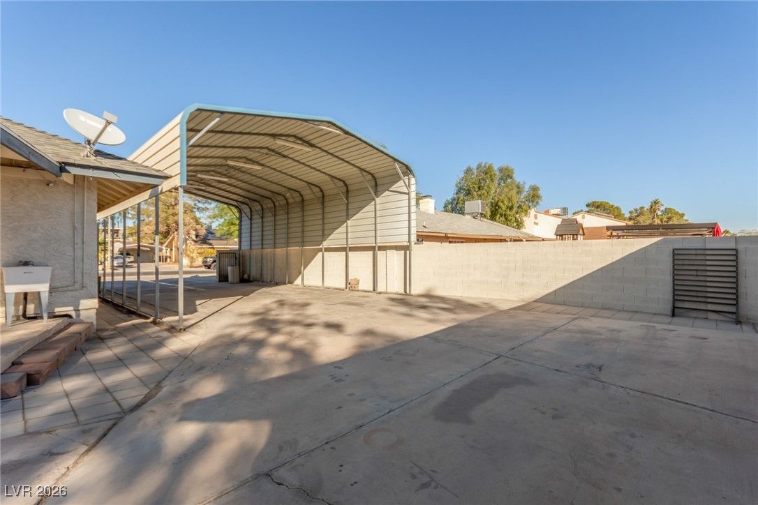 5905 Paseo Montana — photo 4