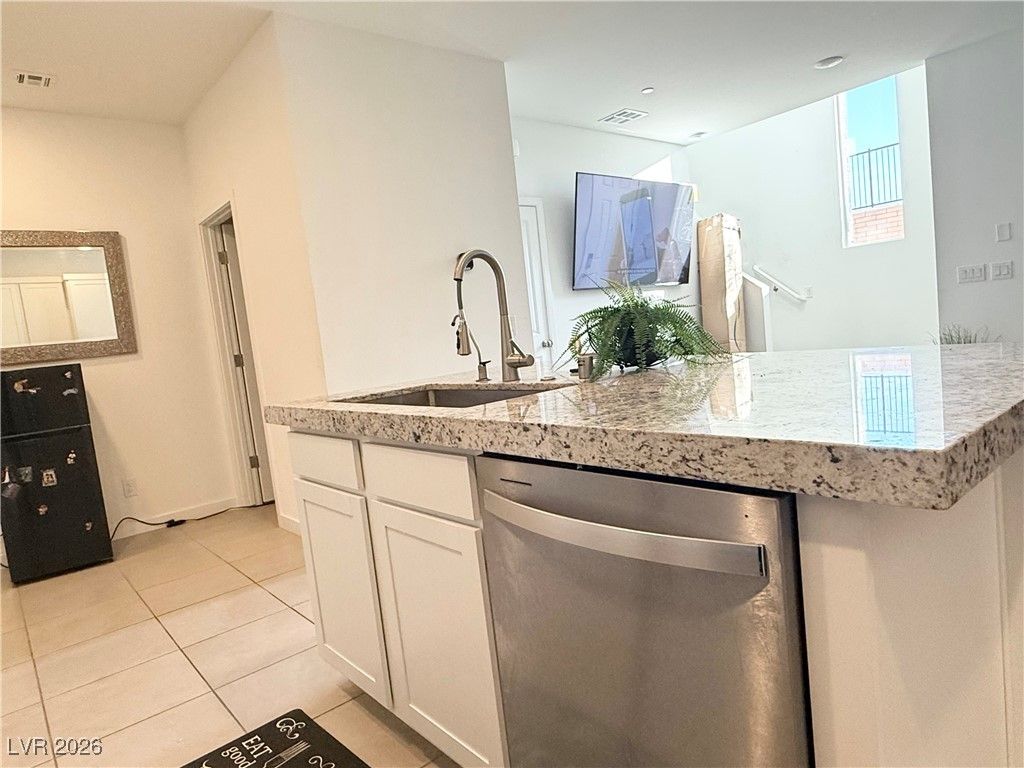 206 Freeport View Place — photo 3
