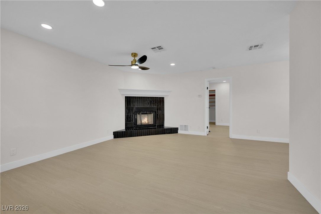 5841 Medallion Drive 102 — photo 3