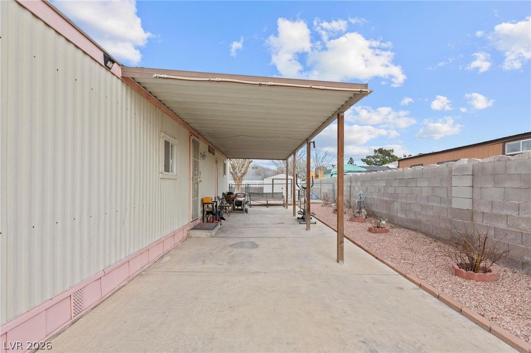 3802 Pecan Lane — photo 5 of 28