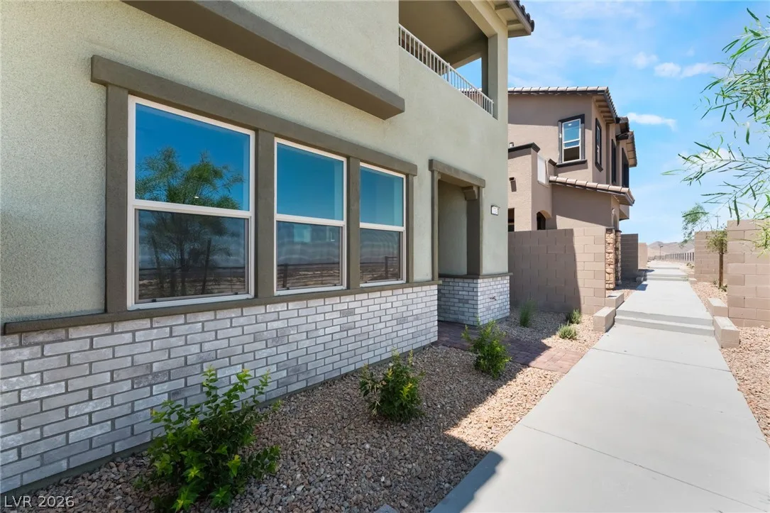 1784 Sparrow Nest Street — photo 3