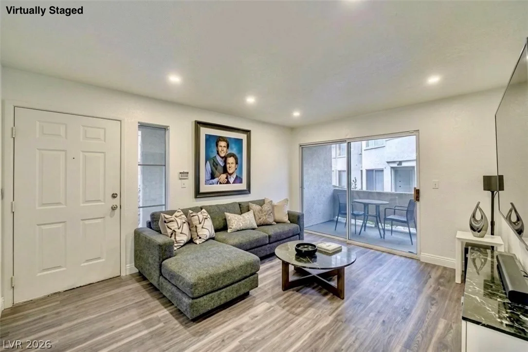 3058 Tarpon Drive 103 — photo 2