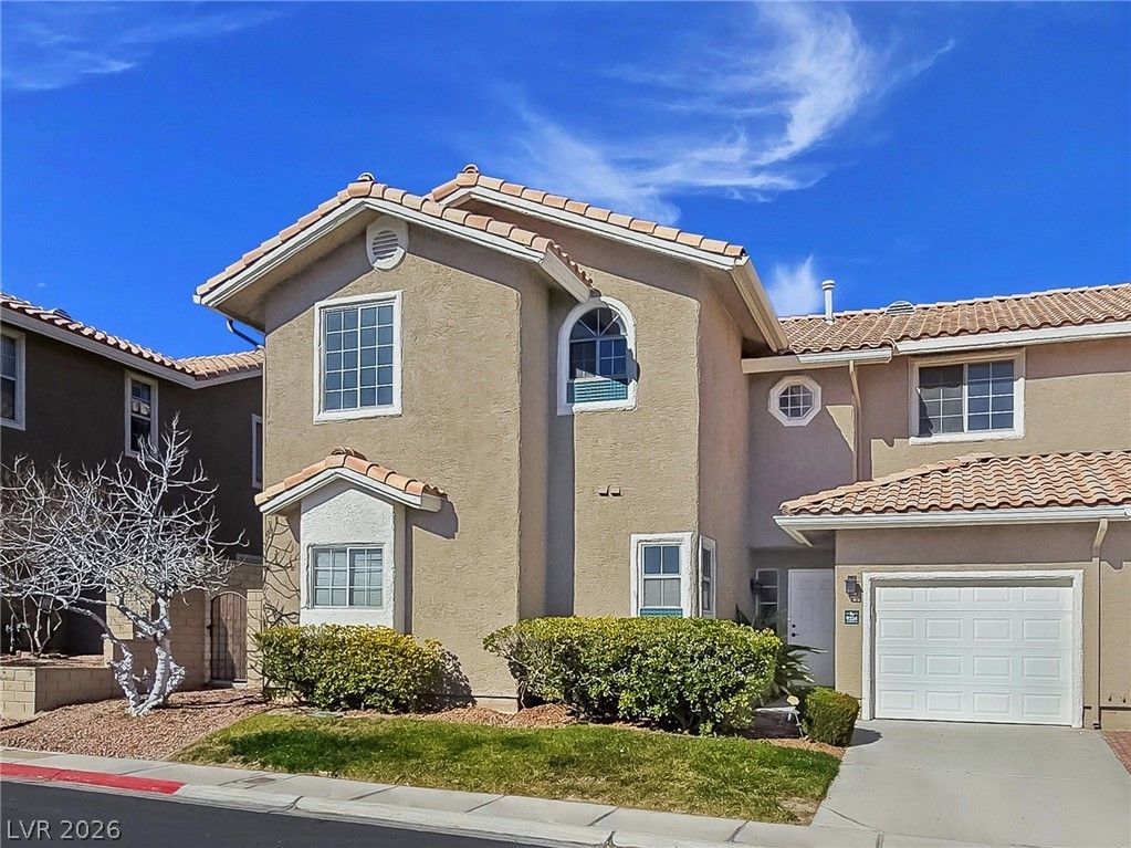 9334 Peace Pipe Court — photo 5 of 41