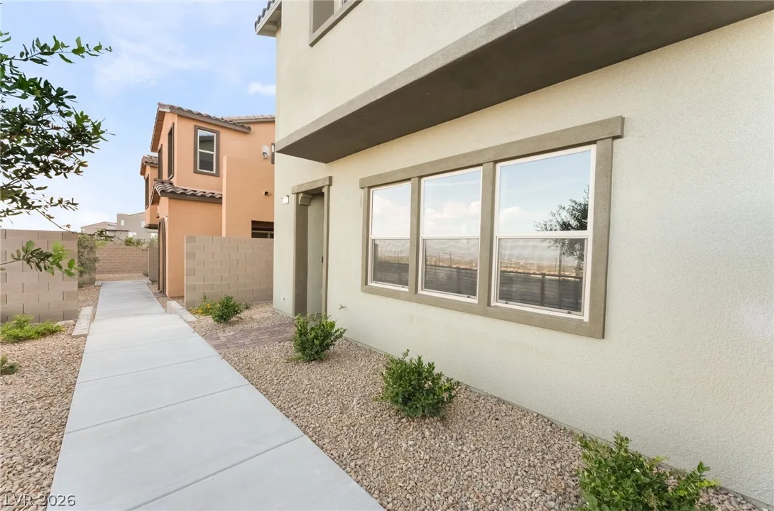 1772 Sparrow Nest Street — photo 3