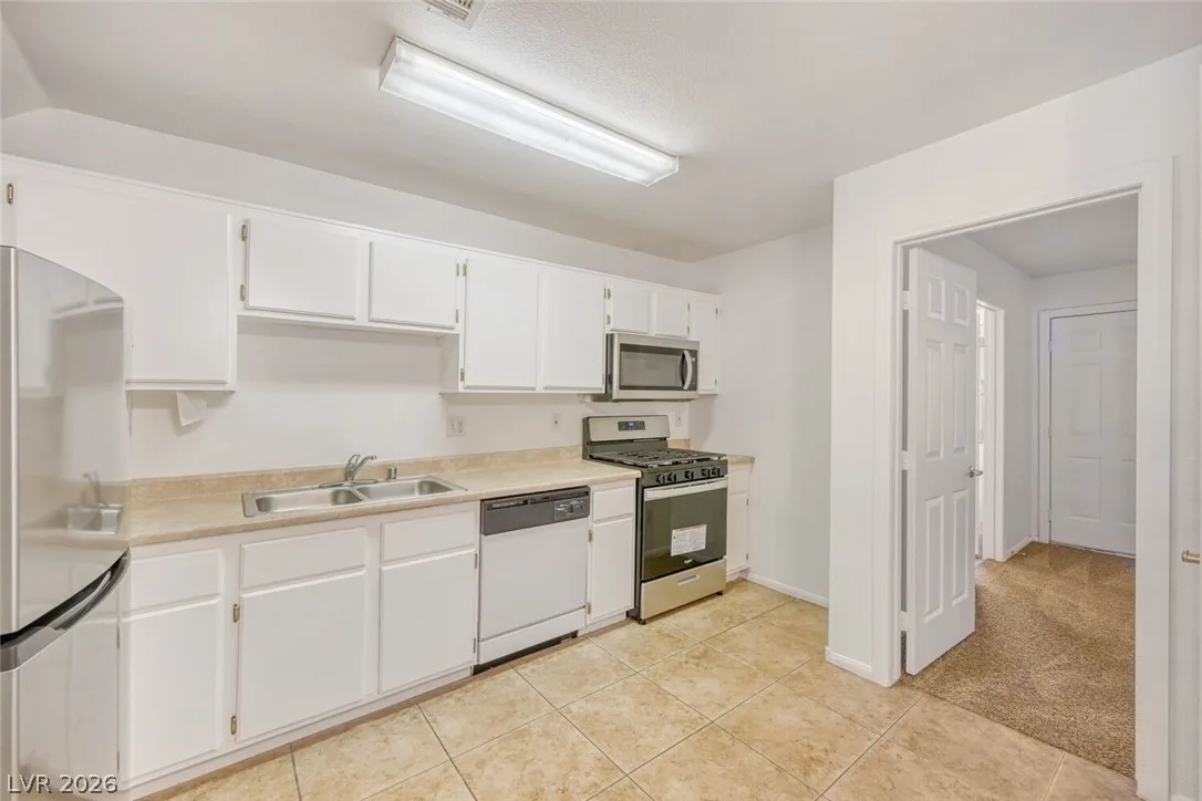 2161 Sleepy Court — photo 5 of 11