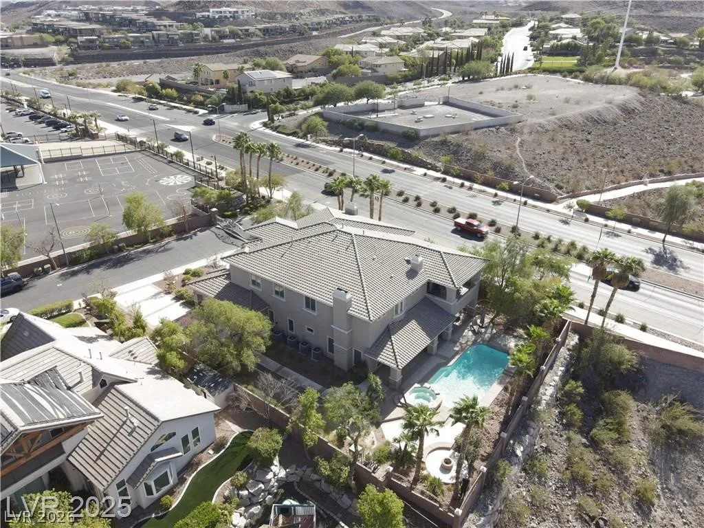 861 Majestic Ridge Court — photo 2
