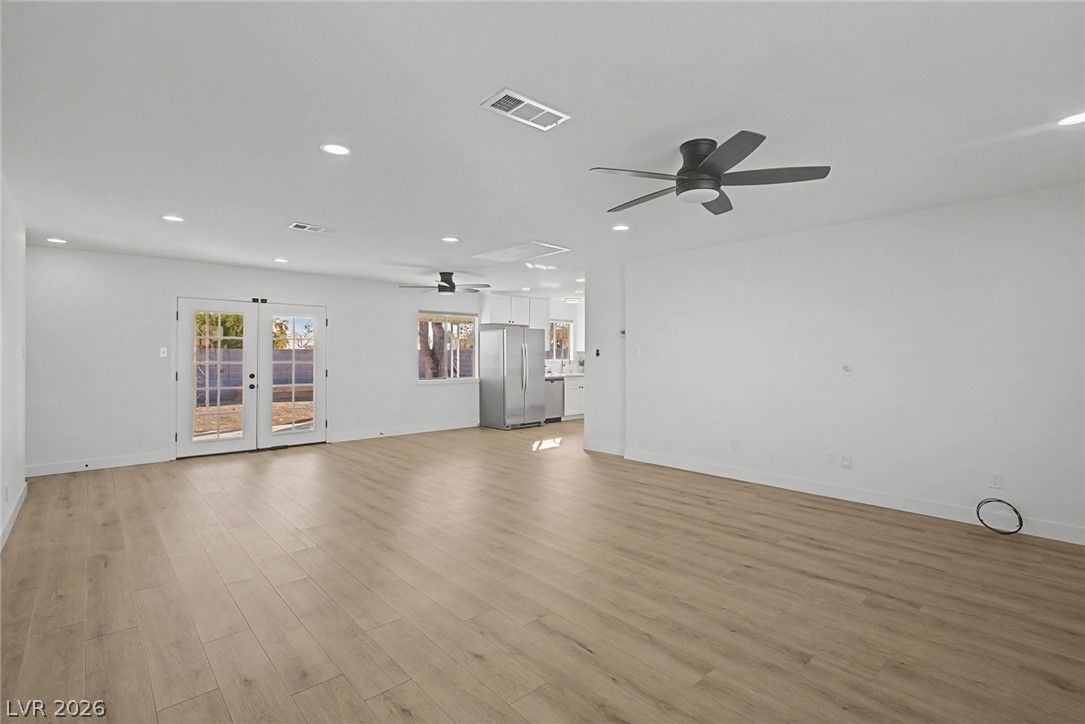 1009 Alan Shepard Street — photo 3