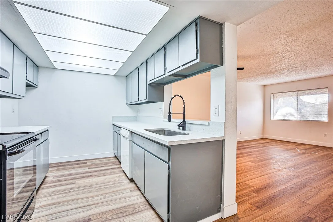 3585 Arville Street 403A — photo 3