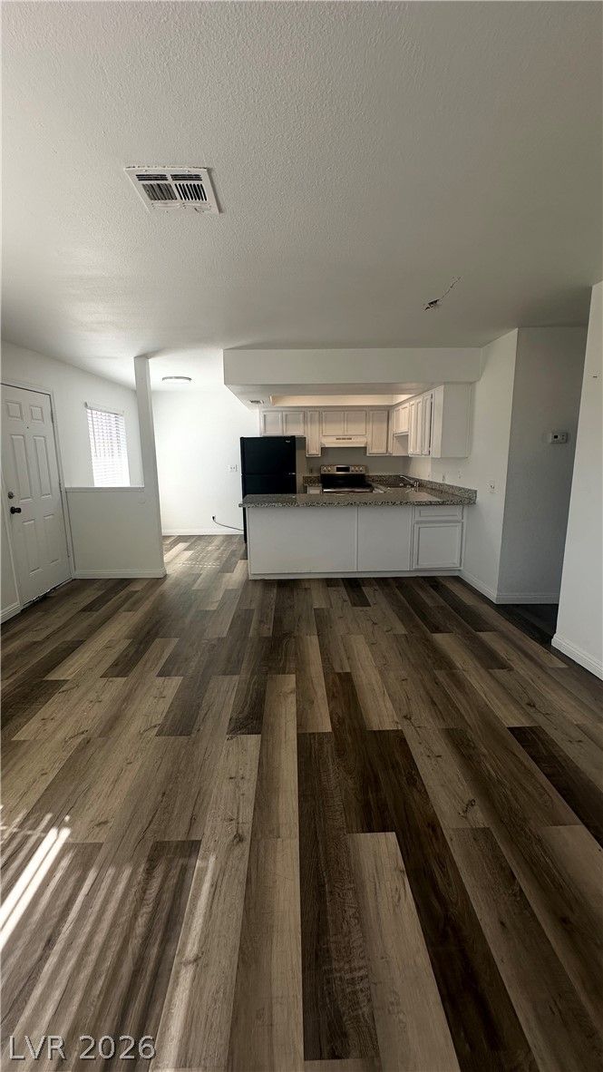 4300 North Lamont Street 233 — photo 3 of 9