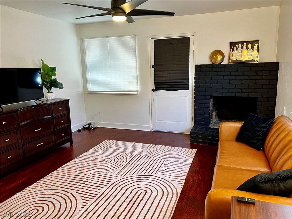 316 North 15th Street 318 — photo 4 of 11
