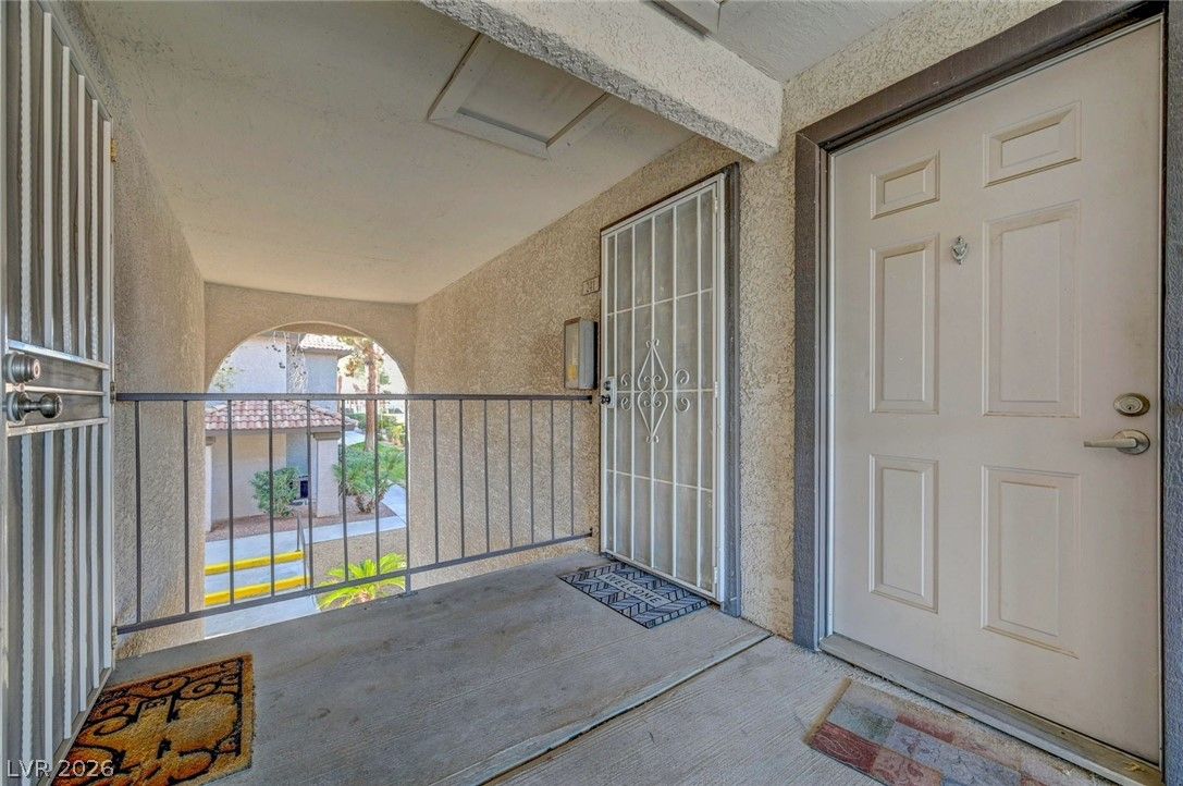 2606 South Durango Drive 241 — photo 3 of 52