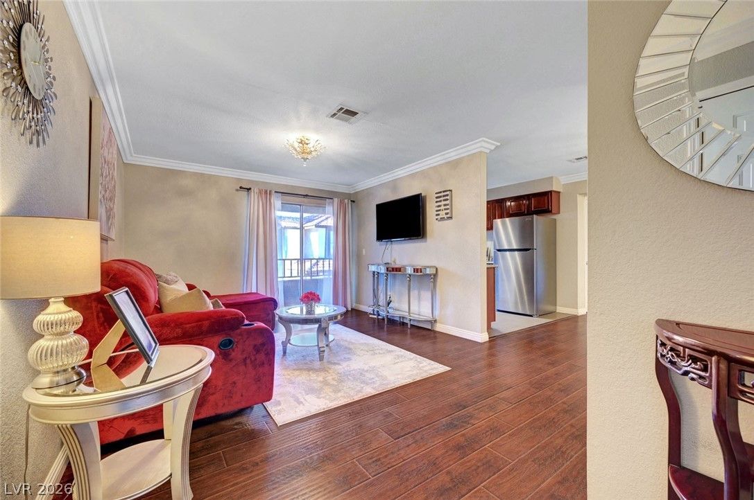 2606 South Durango Drive 241 — photo 4 of 52
