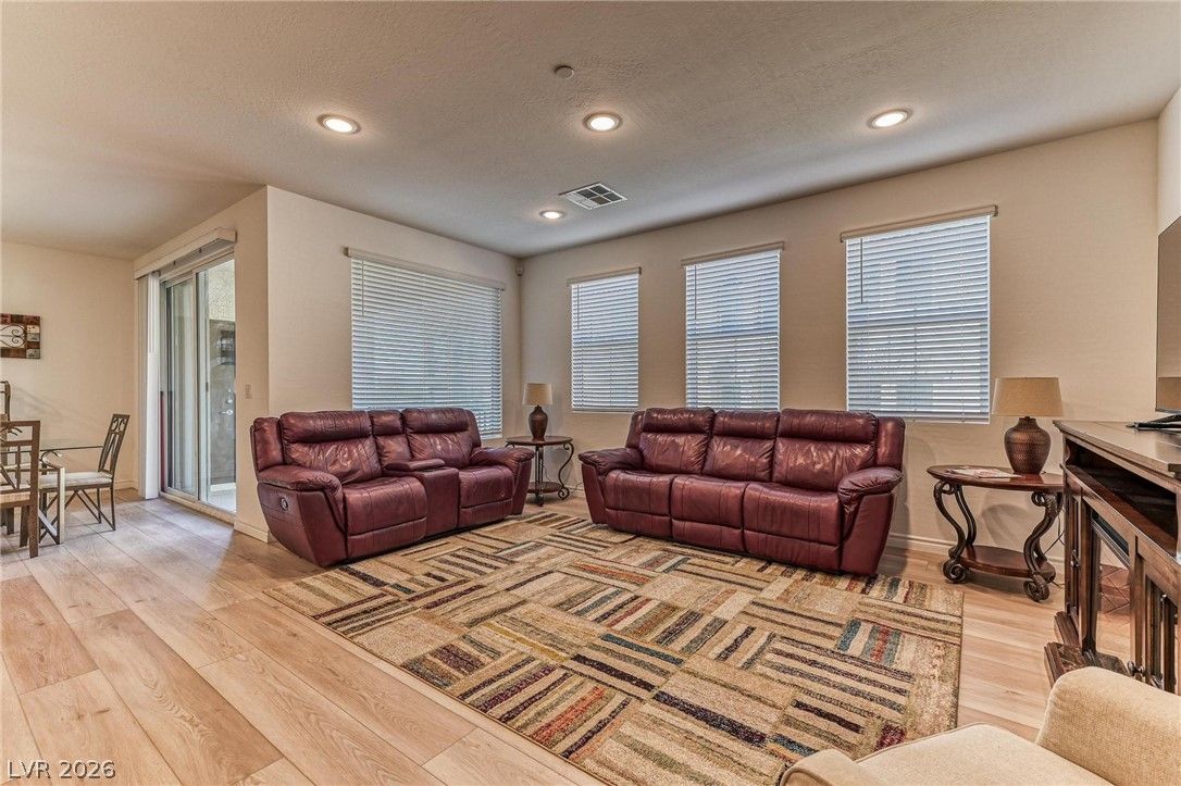 2555 Hampton Road 10108 — photo 4