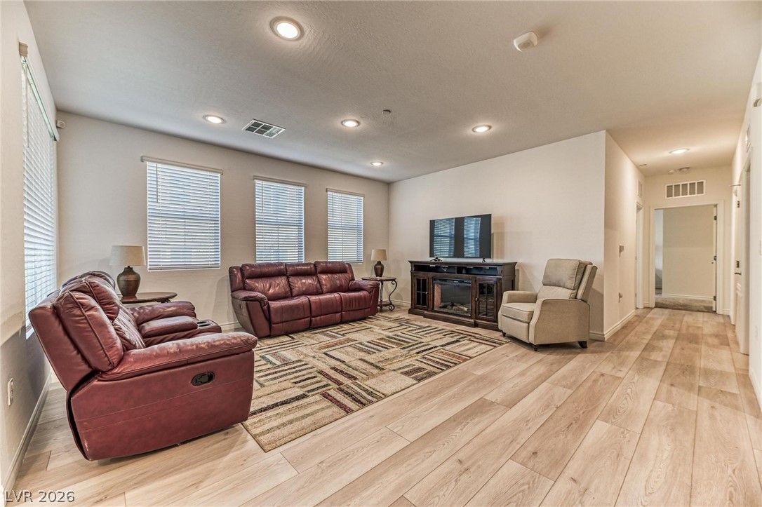 2555 Hampton Road 10108 — photo 5