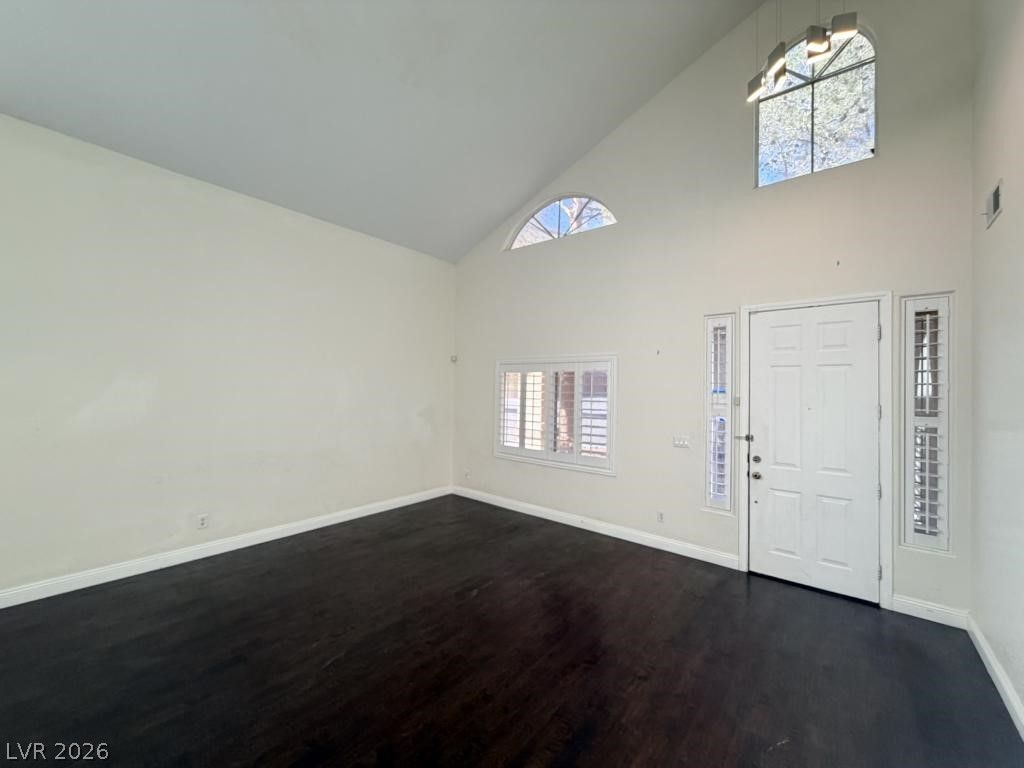 498 Melrose Heights Street — photo 4