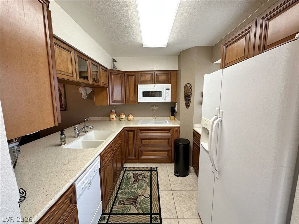 2076 Mesquite Lane 302 — photo 4