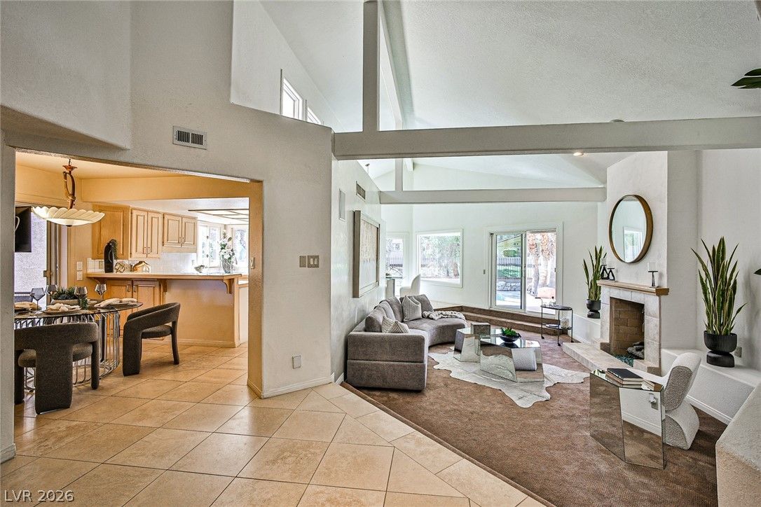 5115 Turnberry Lane — photo 5 of 40