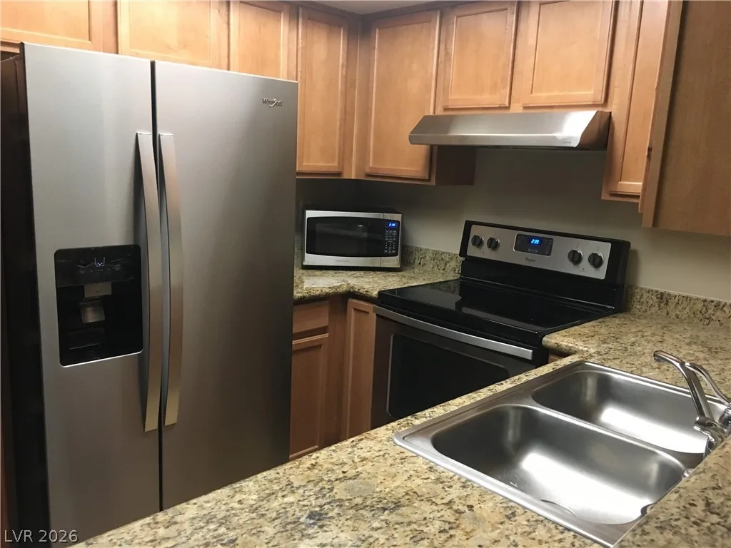 1455 East Katie Avenue G12 — photo 4