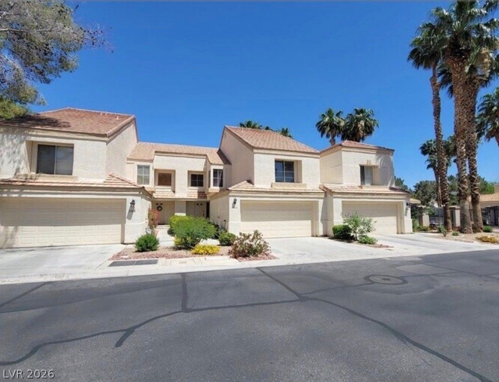 2604 Golden Sands Drive — photo 3