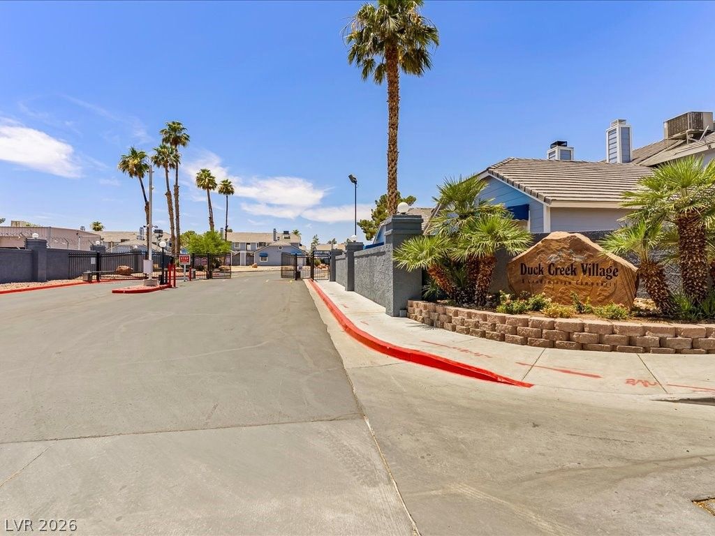 5861 Medallion Drive 202 — photo 2