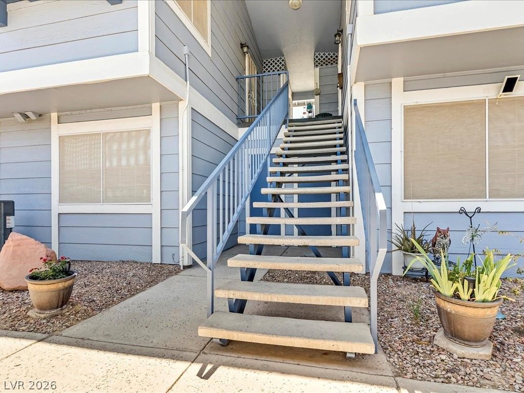 5861 Medallion Drive 202 — photo 5