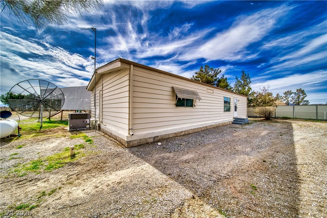 3581 West Simkins Road — photo 3 of 55