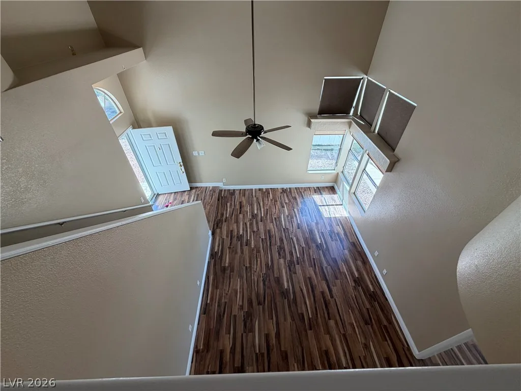1685 Autumn Rust Drive — photo 4 of 23
